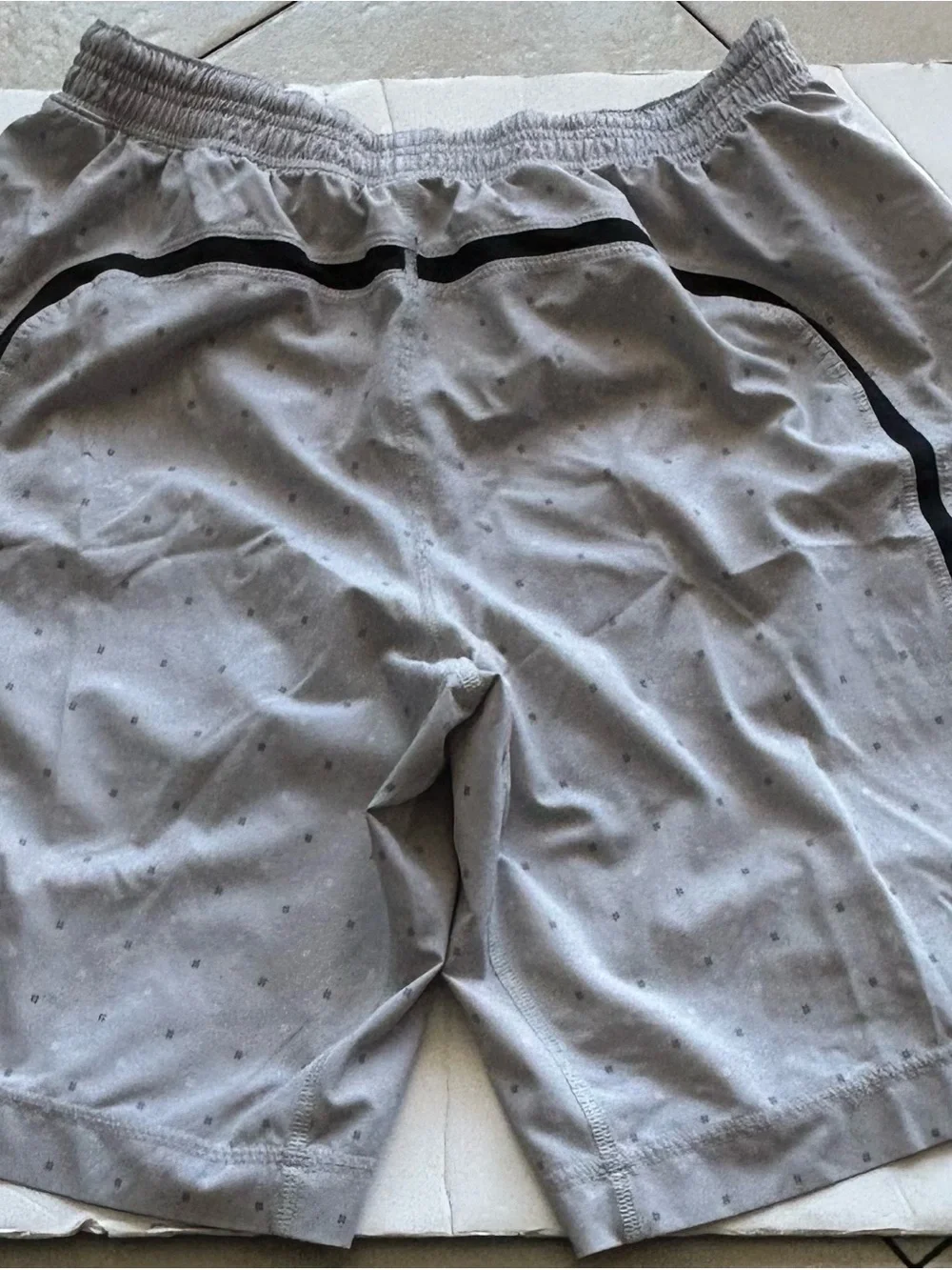 lululemon athletica Men’s Light Gray Athletic Shorts with Black Trim